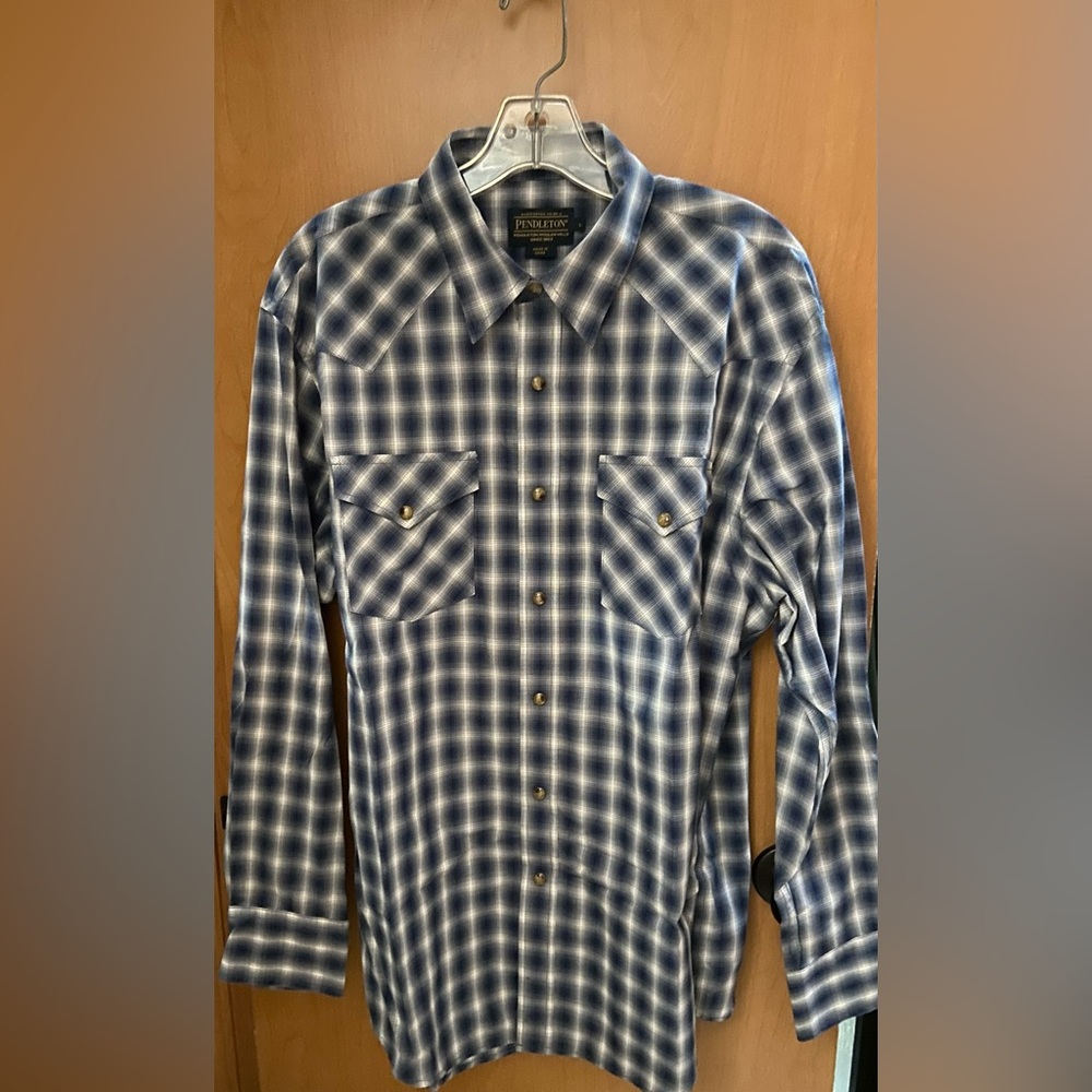 Pendleton Navy and White Checkered Men's Shirt
